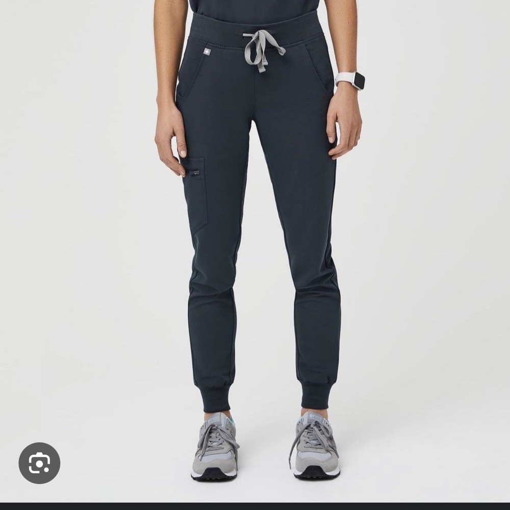 Figs limited edition dark harbor Zamora scrubs